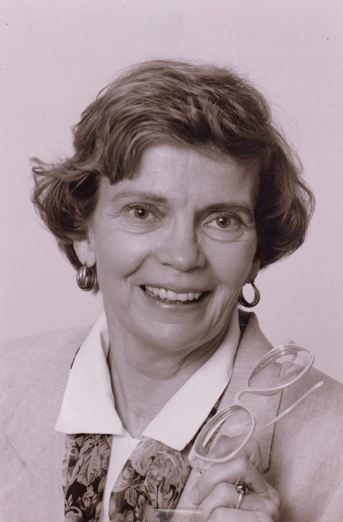 Obituario de Freda Aurell Jones