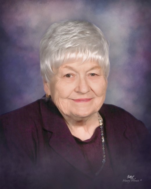 Avis de décès de Evelyn Joyce Lucas