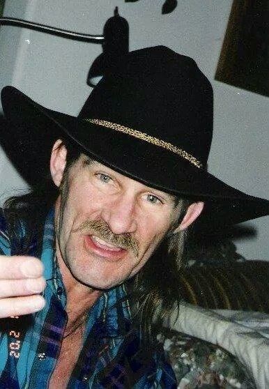 Obituary of Russell Alan Hodder