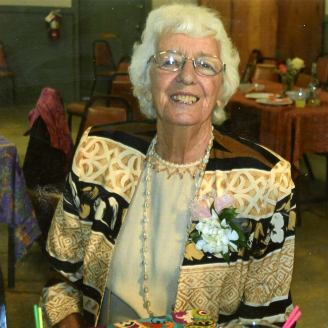 Obituary of Bernice Anna McElhoe