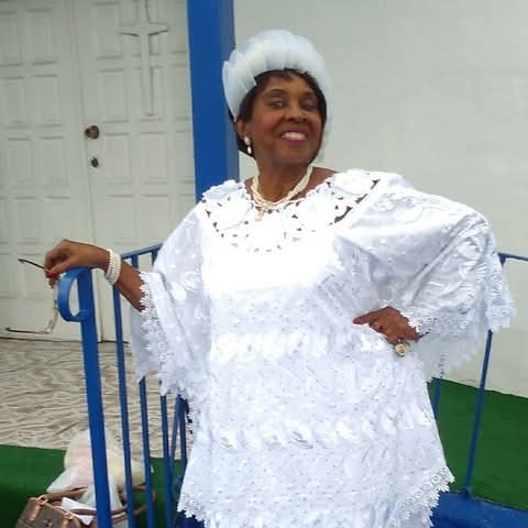 Obituary of Esther Pinkney