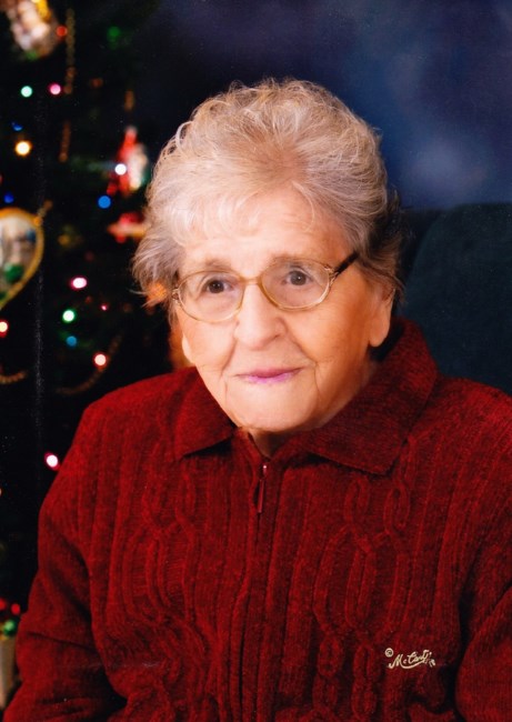 Obituary of Lucille D Meyer Erb