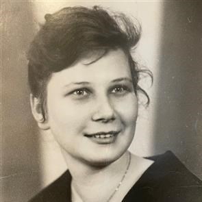 Obituary of Ruth E Metz