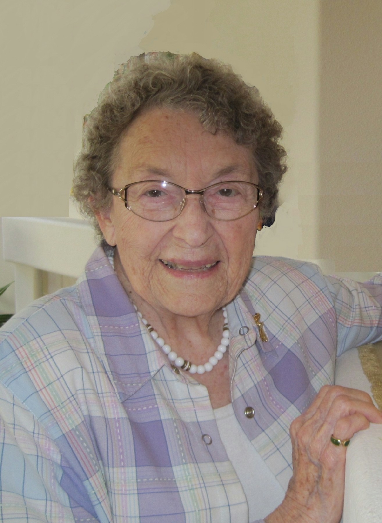 Obituary of Fern M. Robertson