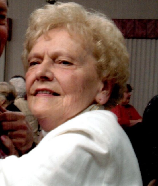 Obituary of Joan E Lentkowski-Axon