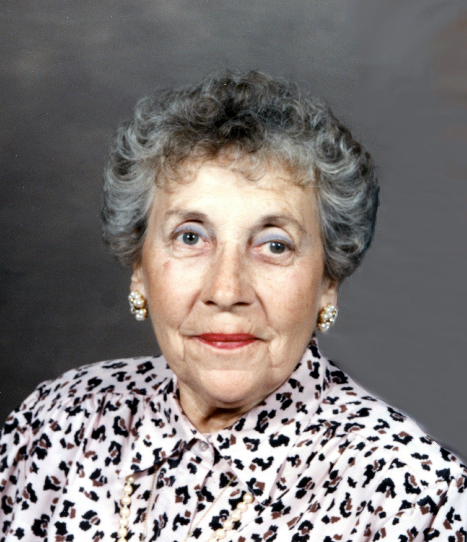 Ann G. Essy Obituary West Des Moines, IA