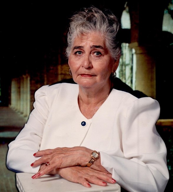 Obituario de Estefana G. Leal