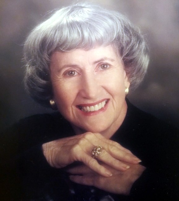 Obituario de Ruth May Holland