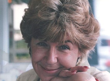 Obituary of Diedre "Dee" (VanHoose) Webb