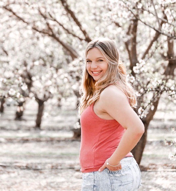 Obituary of Holly Danae Mahnke