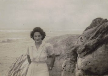 Obituary of Joan Diamond Grace Wood