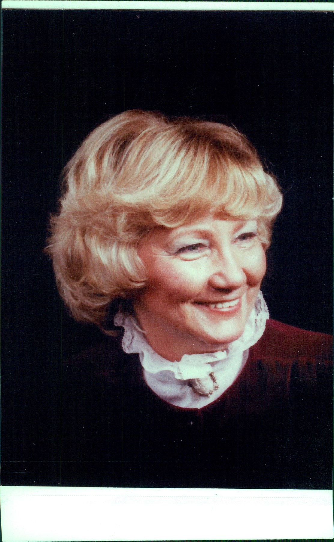 Obituary of Willa Marie "Mimi" Perry