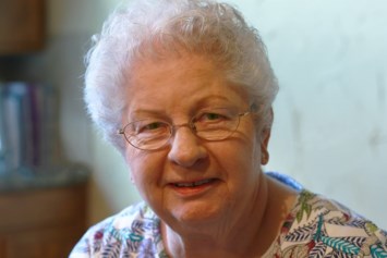 Obituary of Jean Painter Strong