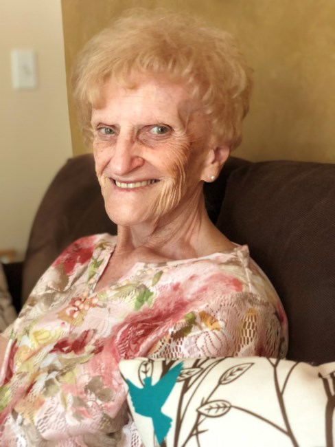 Avis de décès de Mary "Joanne" Perry