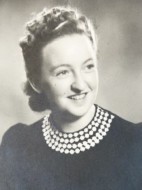 Obituary of Jean Dorothy Kelley (née Chisholm)