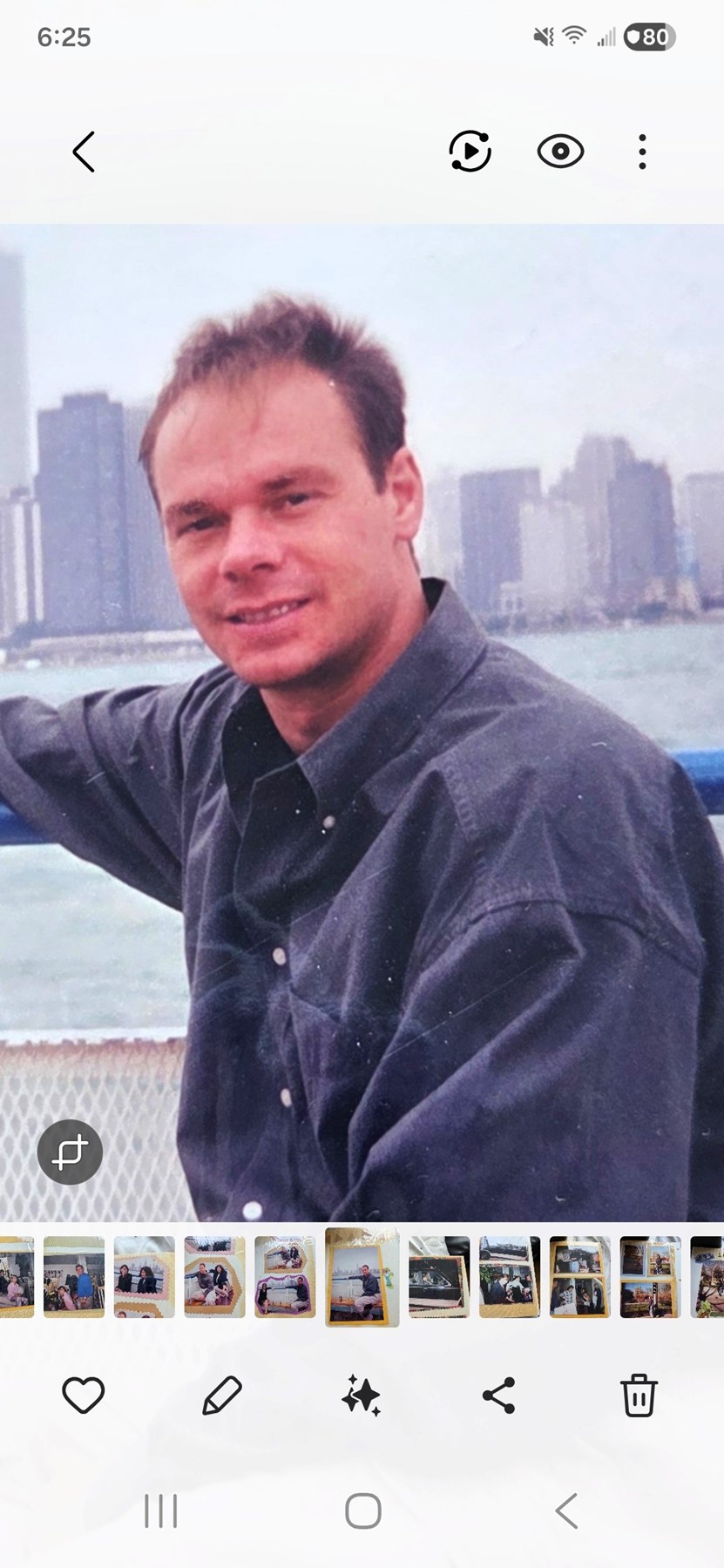 Obituario de Frank Russell McCrea