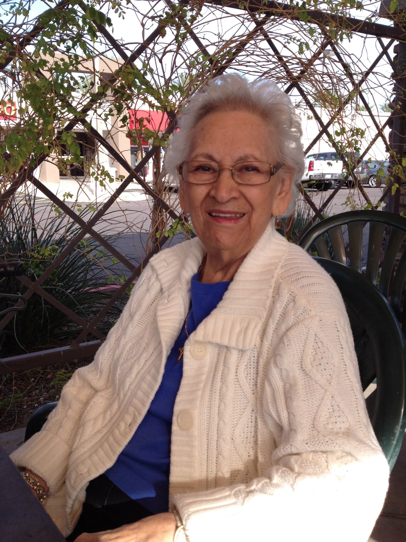 Obituary of Viola V Villagomez Serrano