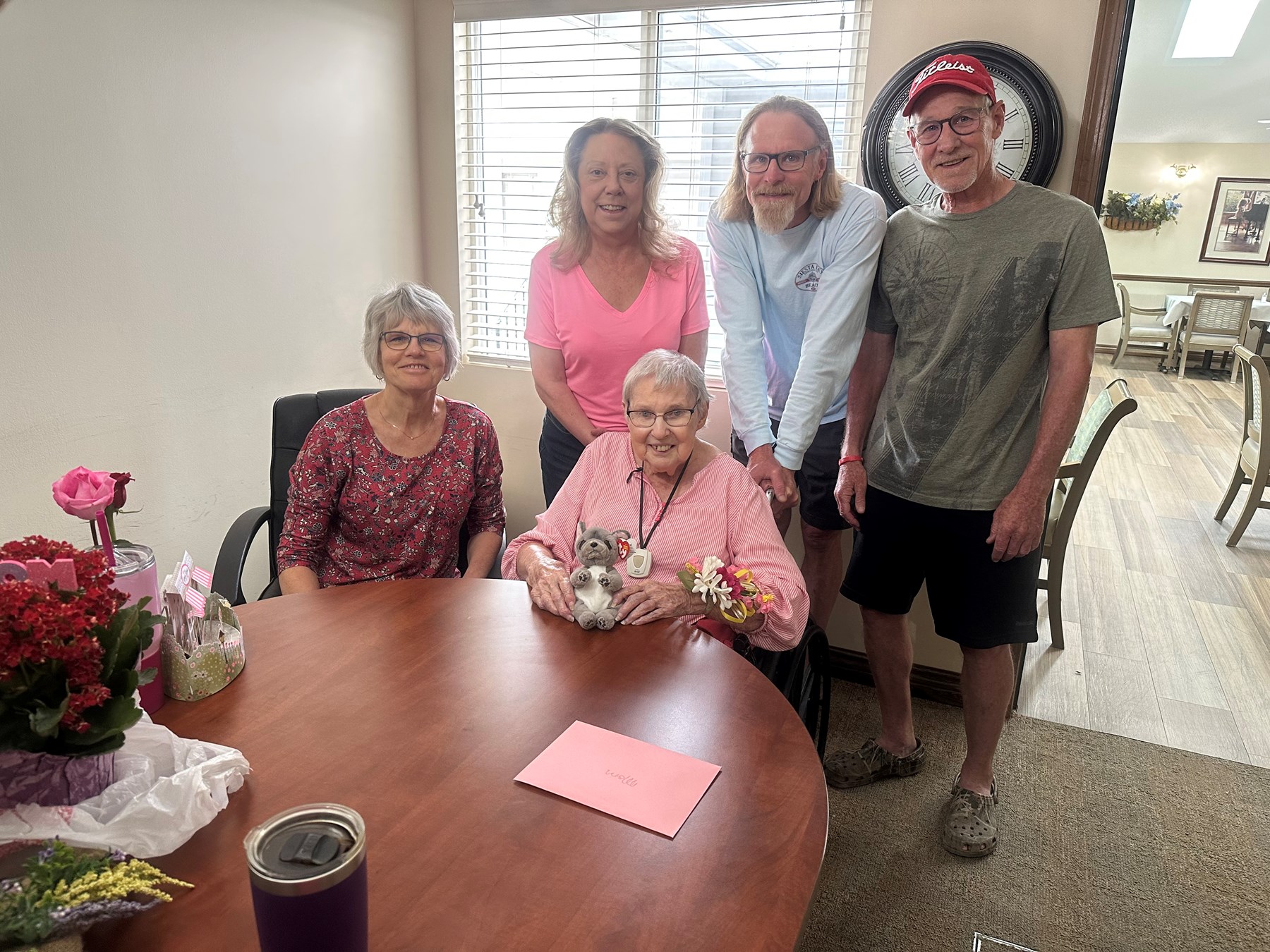 Avis de décès de Erna Elizabeth Johns