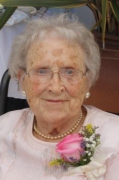 Obituary of Evelyn Ruth Tank