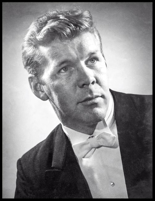 Obituary of Robert L Smith