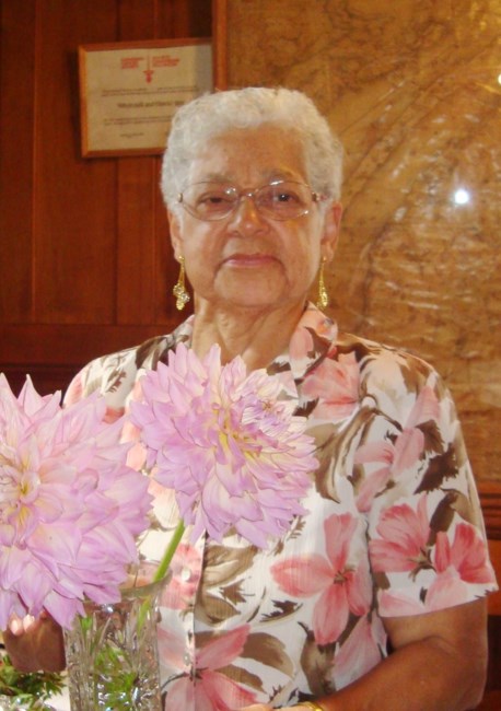 Obituary of Phyllis Evelyn Richards