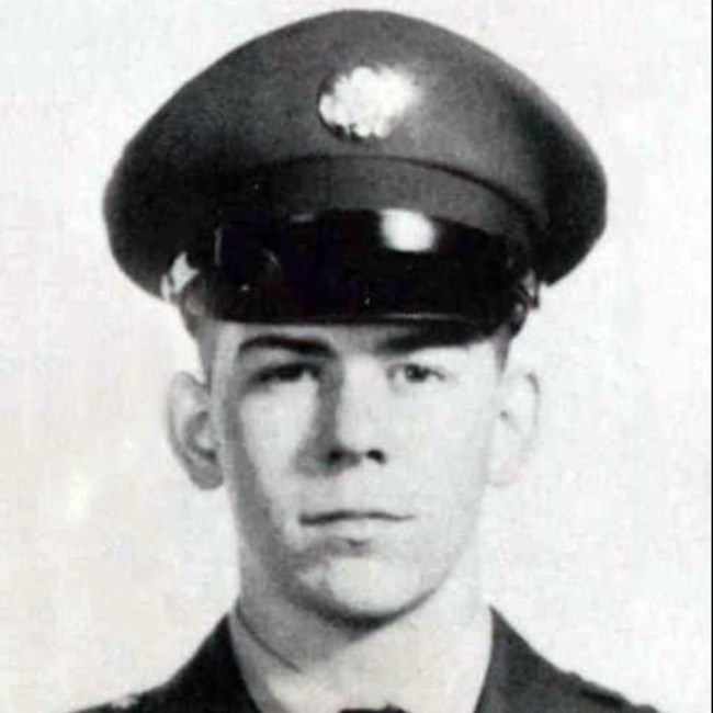 Avis de décès de Gene Hill