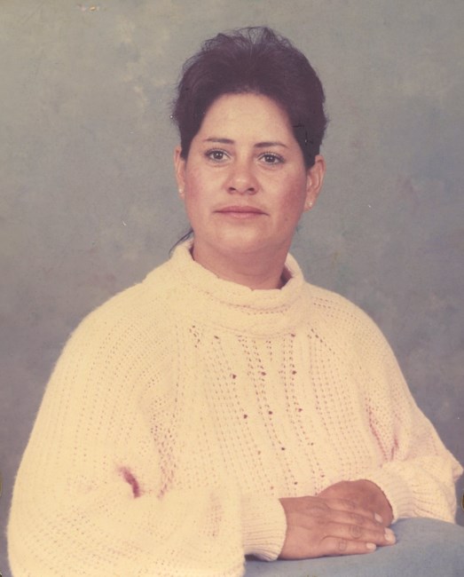 Obituario de Gloria J. Islas