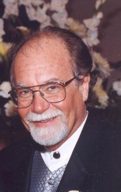 Obituario de Robert E. Cole
