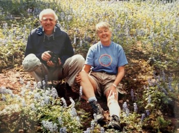 Obituary of Susanne "Susie or Shiny" Elliott Sogard and Ralph John "Jack " Sogard