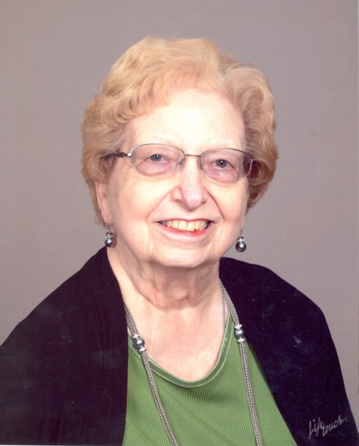 Obituario de Agnes C. DeVasure