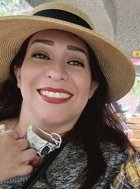 Obituary of Donna U. Gonzalez