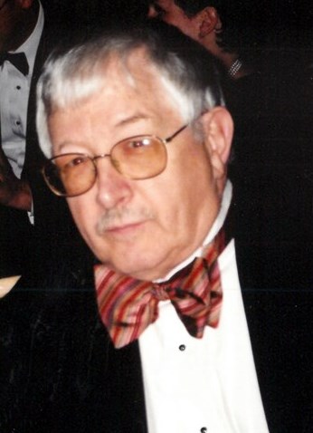 Obituario de Carl V. Manion, M.D.