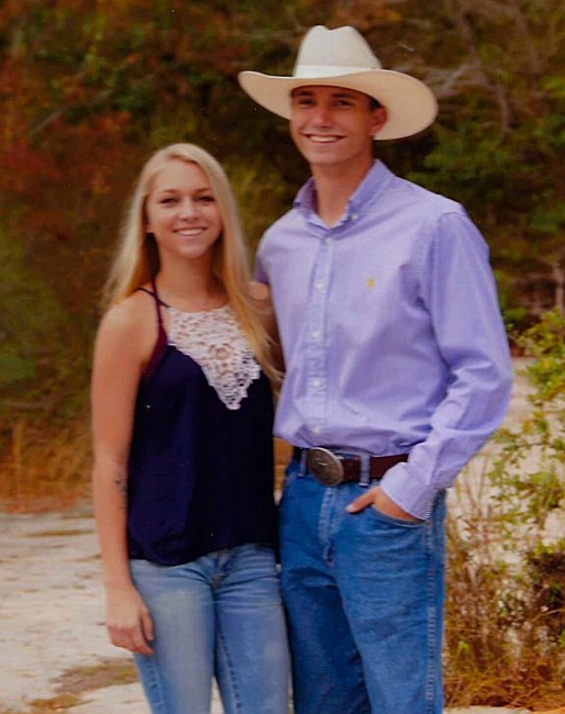 Obituary of Courtney Nicole Hoemeke