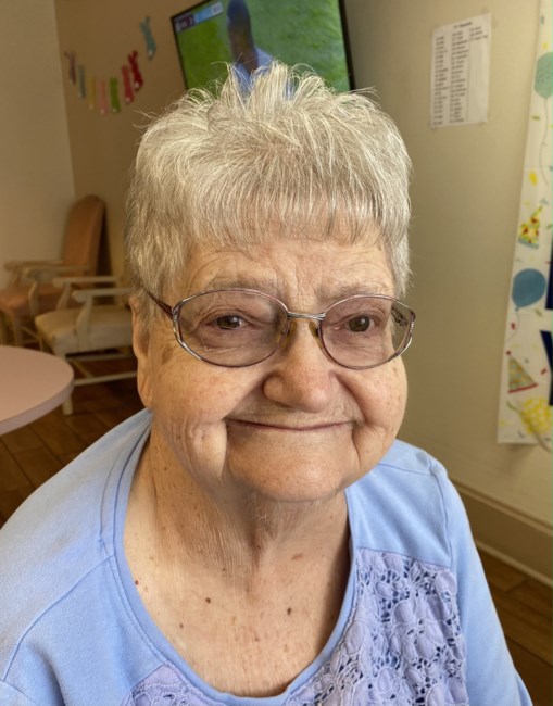 Obituary of Evelyn "Maizie" Mae Vertovec