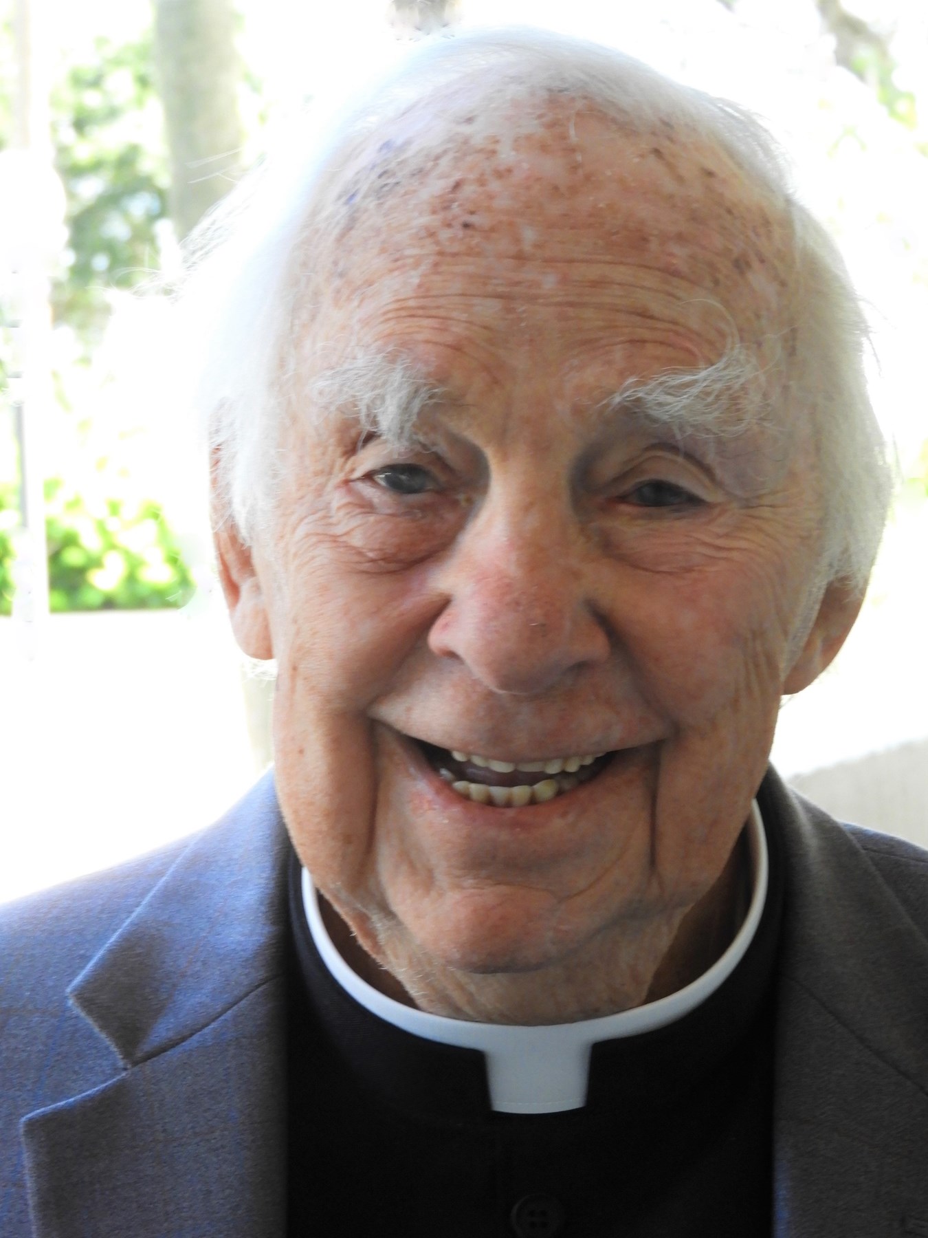 Obituary of Reverend Robert James Elliott