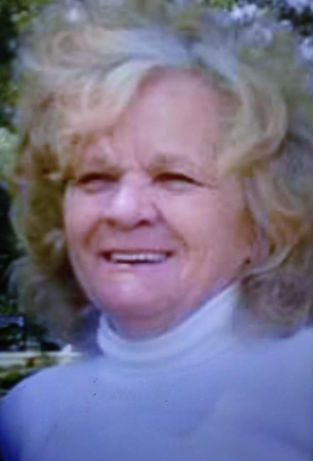 Obituary of Carolyn Ann (Hect) Draheim