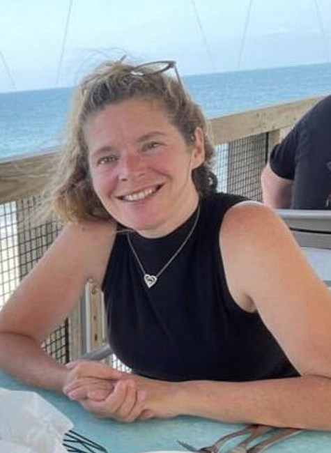 Obituary of Jacqueline E. Hernandez