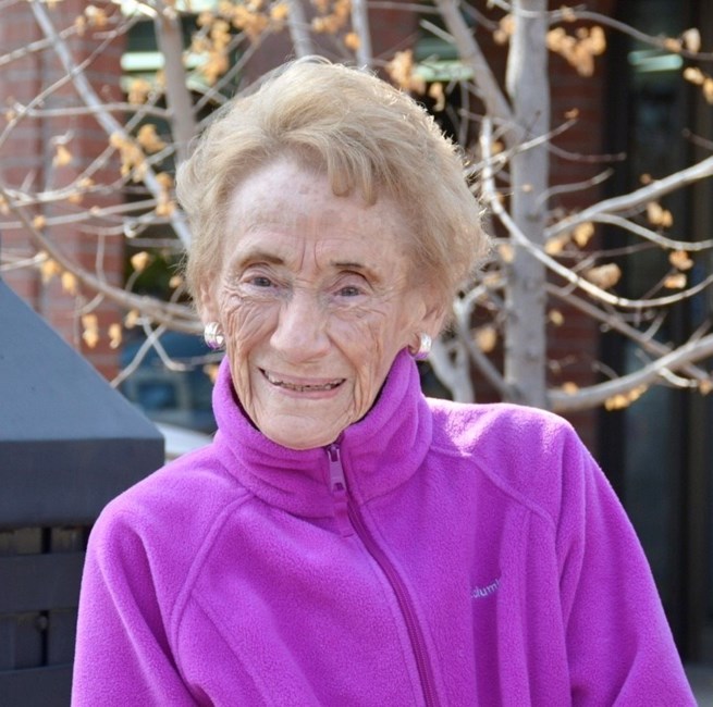 Obituary of Evelyn Joyce Ullery