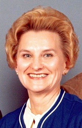 Obituary of Evelyn Blackburn Daviss