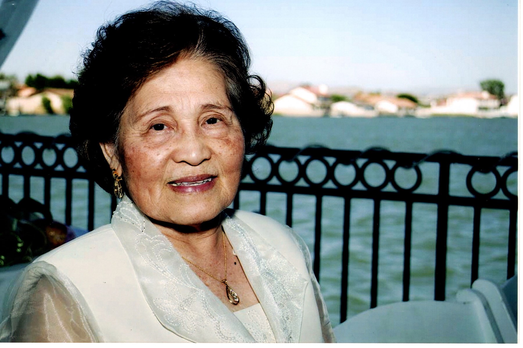 Obituario de Mariquita Lanzar Ong-Veloso