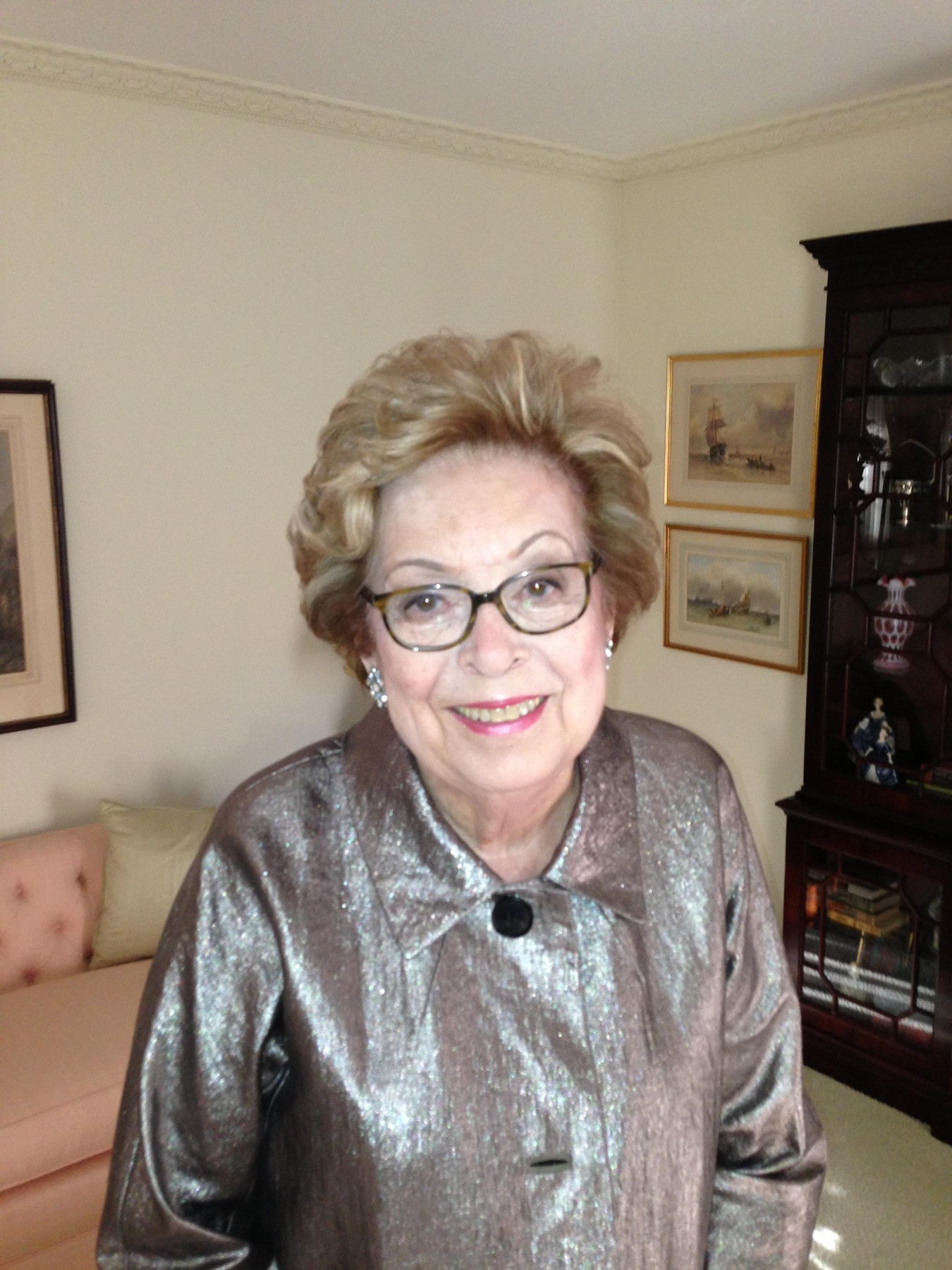 Obituary of Helen E Swanson
