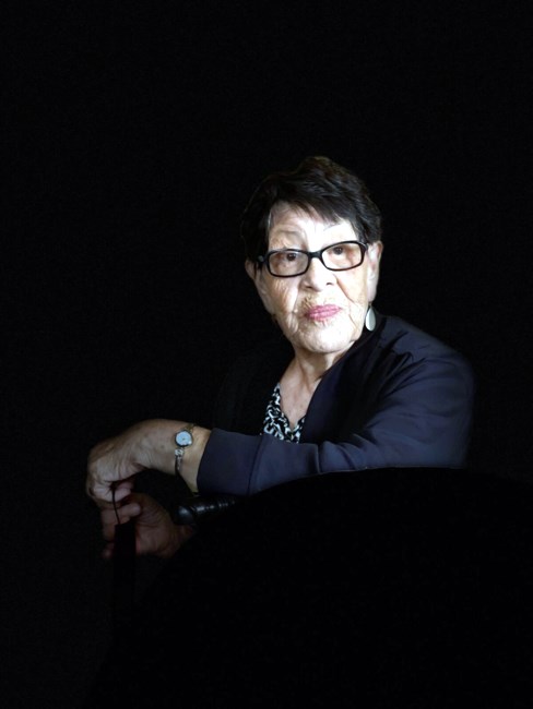 Obituary of Aurora Muñoz