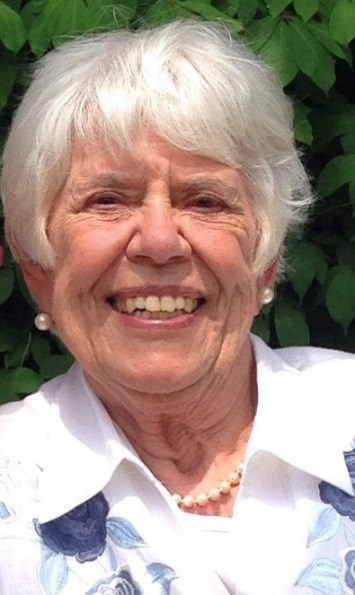 Obituary of Lucille J. Hoyt