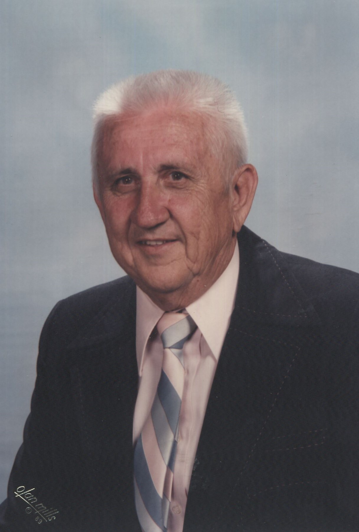 Obituary of Thomas R. Axe