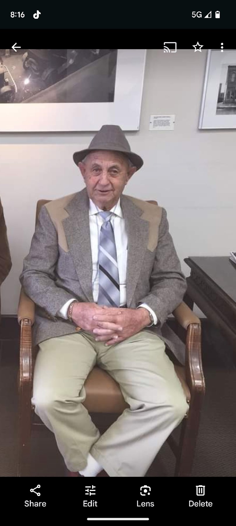 Obituario de Kirby Young