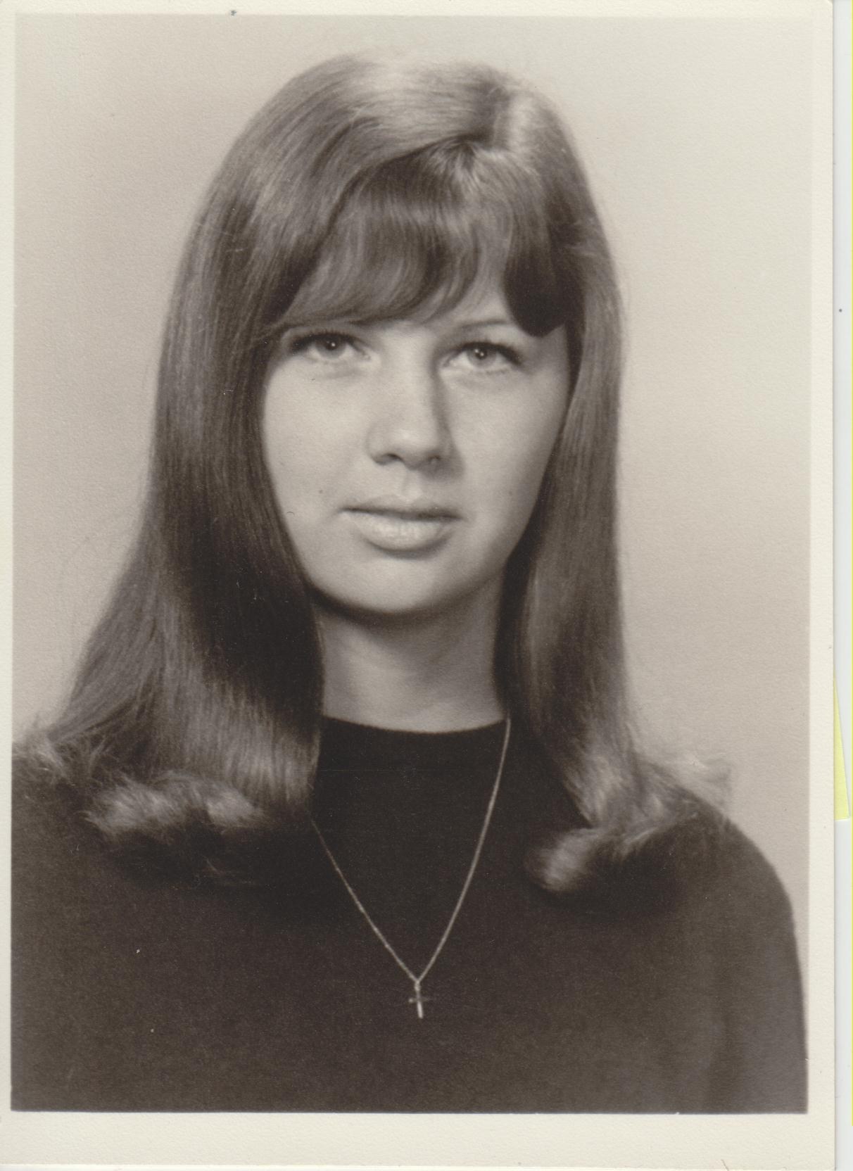 Obituary of Marilynn Ruth Hill