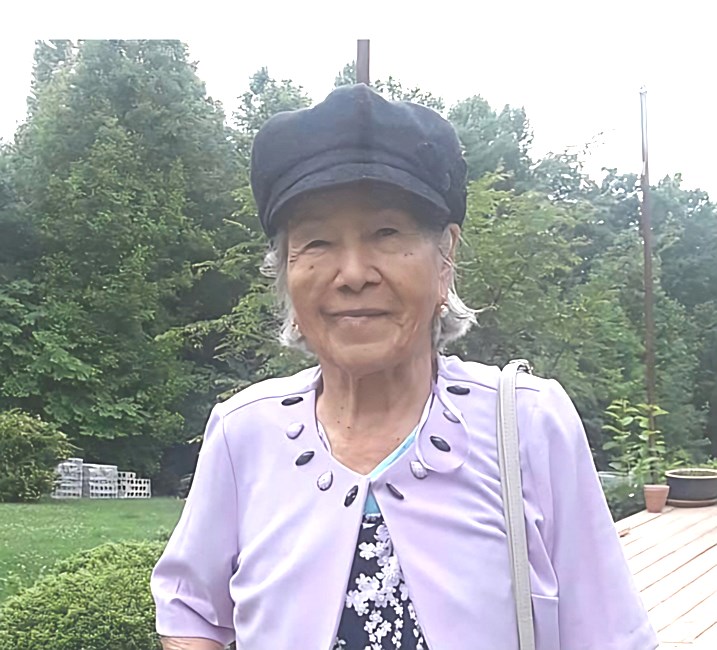 Obituary of Rosa Elena De Solis