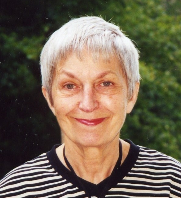 Obituary of Adele Helen Hollesen