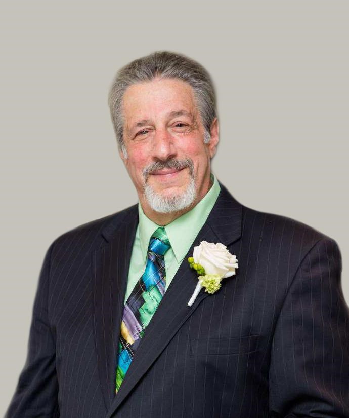 Obituario de James S. Holicker