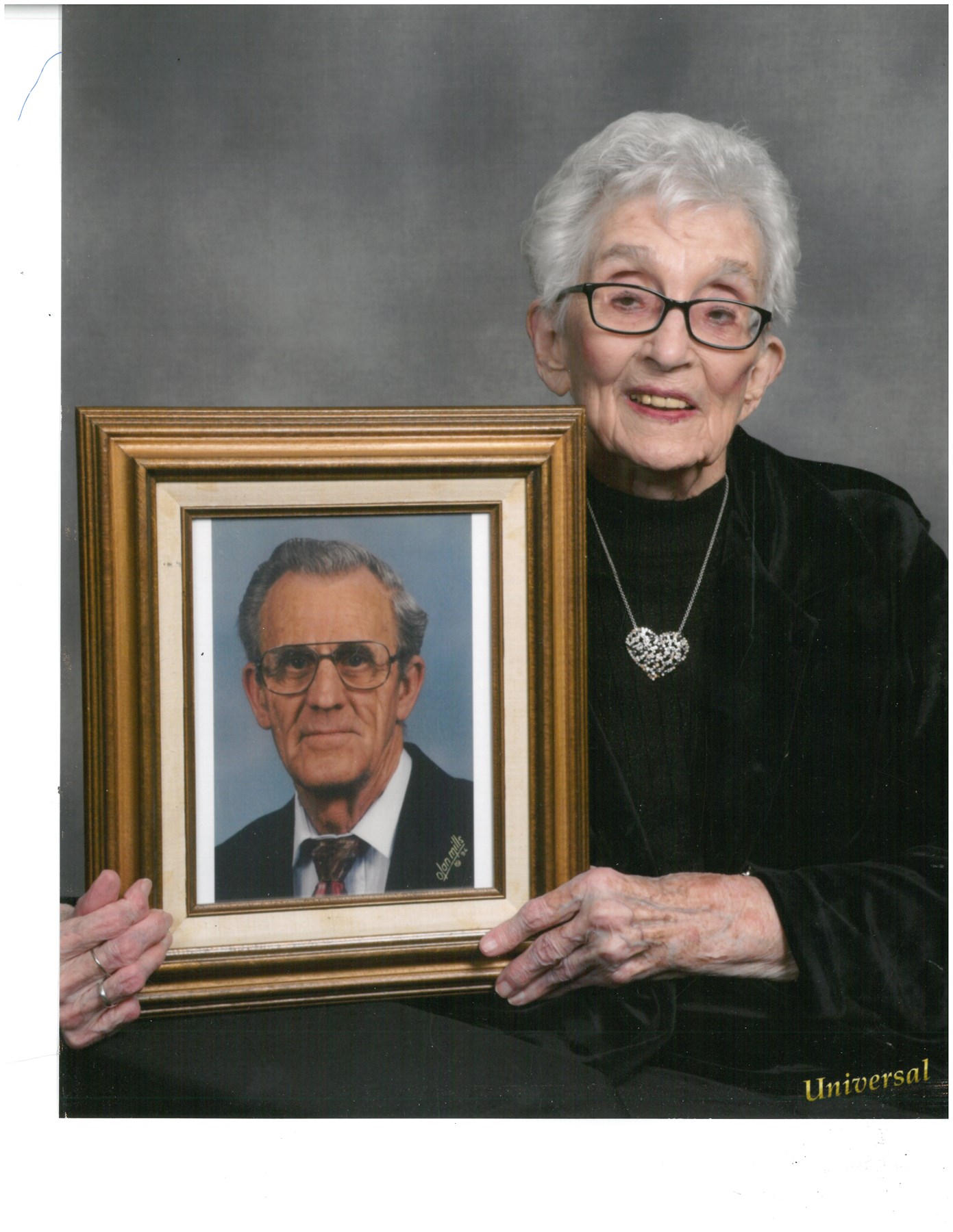 Obituary of Donna Rogene Lewis